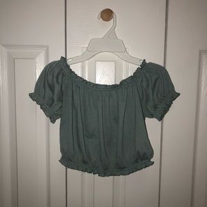 BRAND NEW WITHOUT TAGS H&M off should crop top